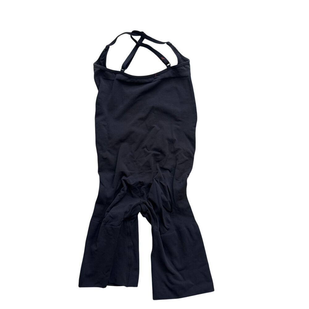 SKIMS Black Sculpting Mid Thigh Bodysuit - Small - Picture 3 of 4